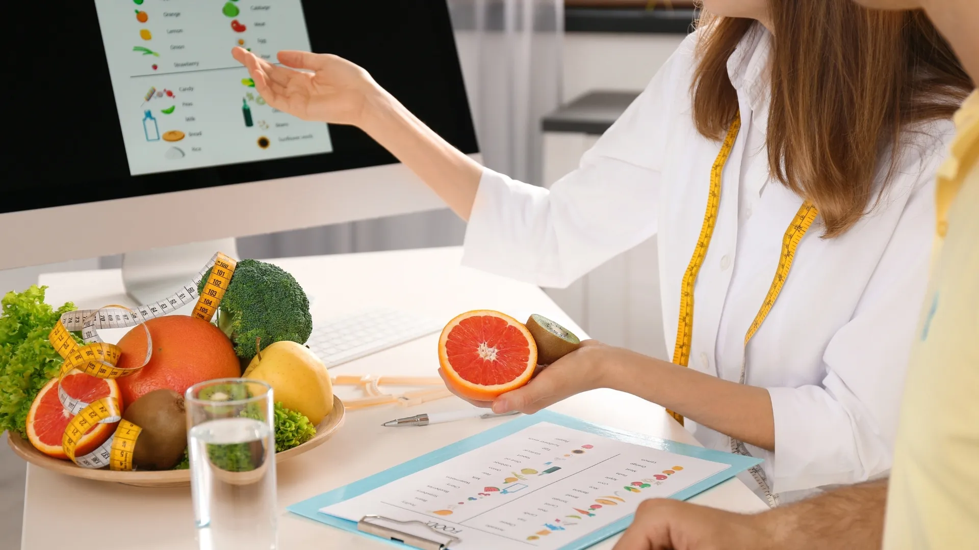 Diyetin Önemi: Sağlıklı Yaşam İçin Diyetisyenlerin Rolü ve Beslenme Stratejileri